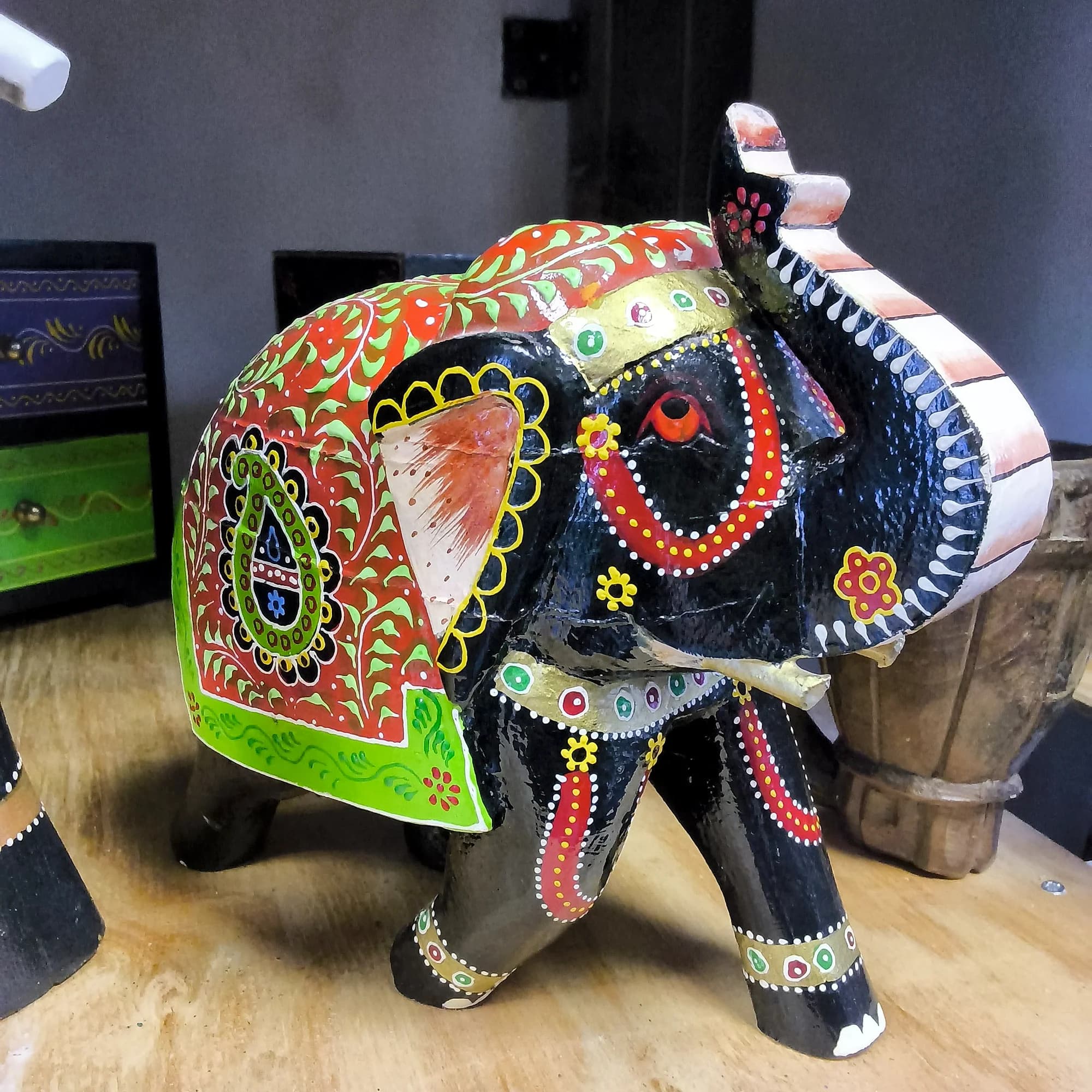 Elefant Holz