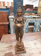 Indische Möbel, Statuen_und_Skulpturen