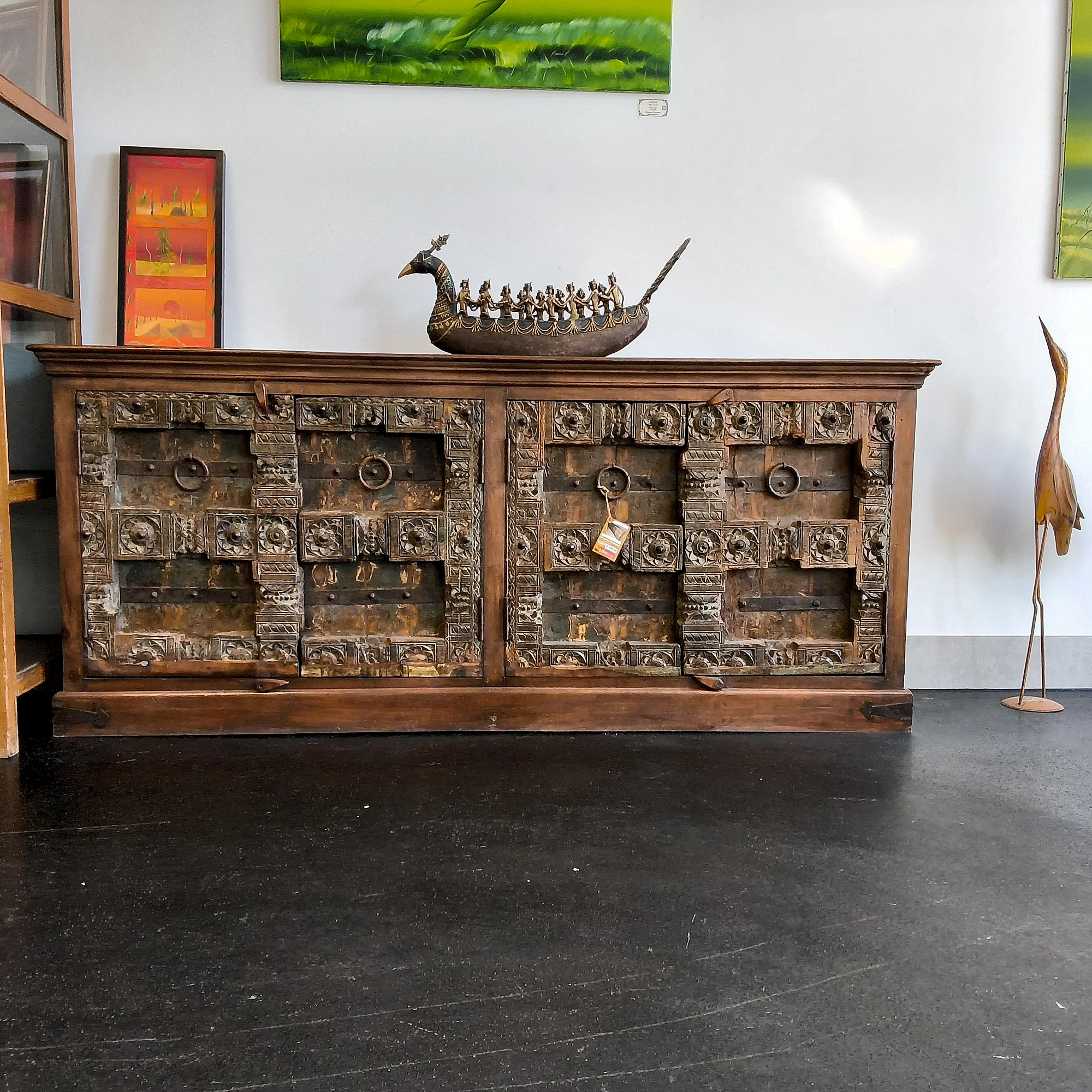 Braunes Sideboard