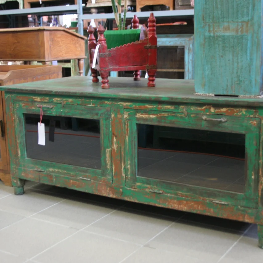 Lowboard