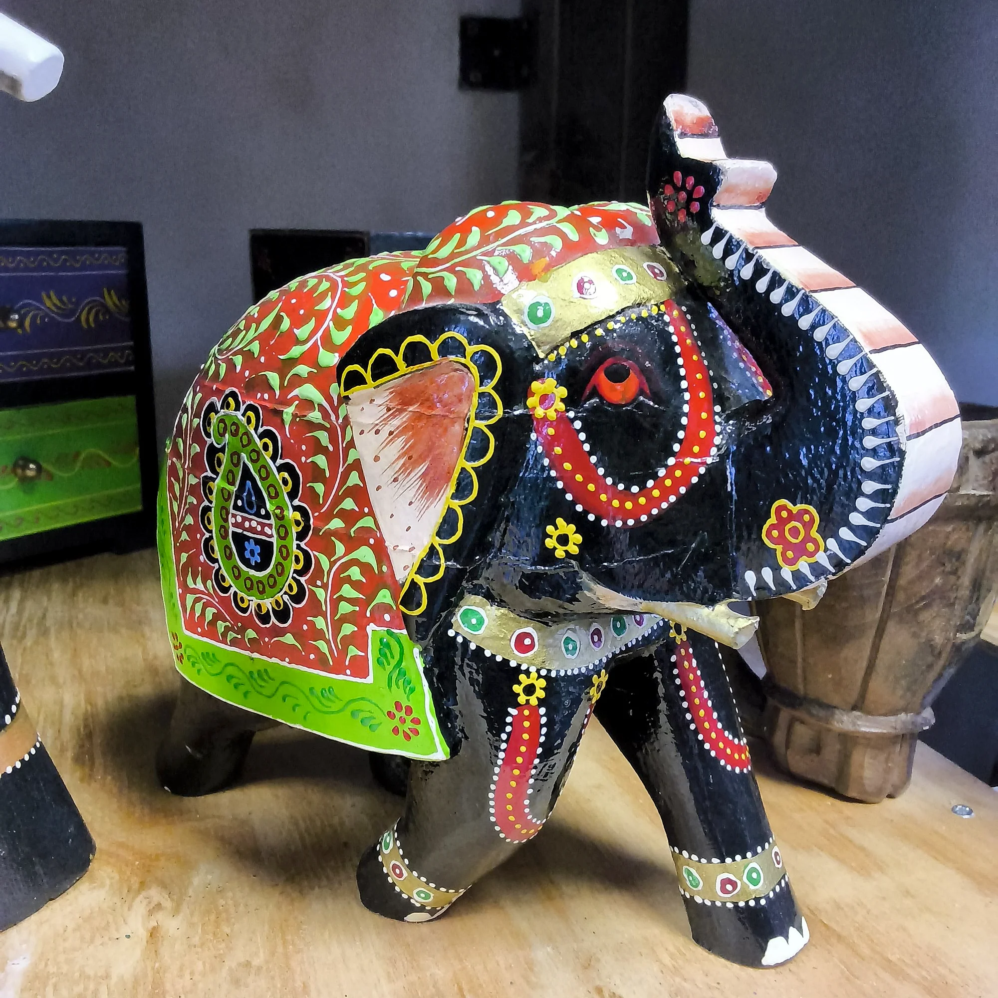 Elefant Holz