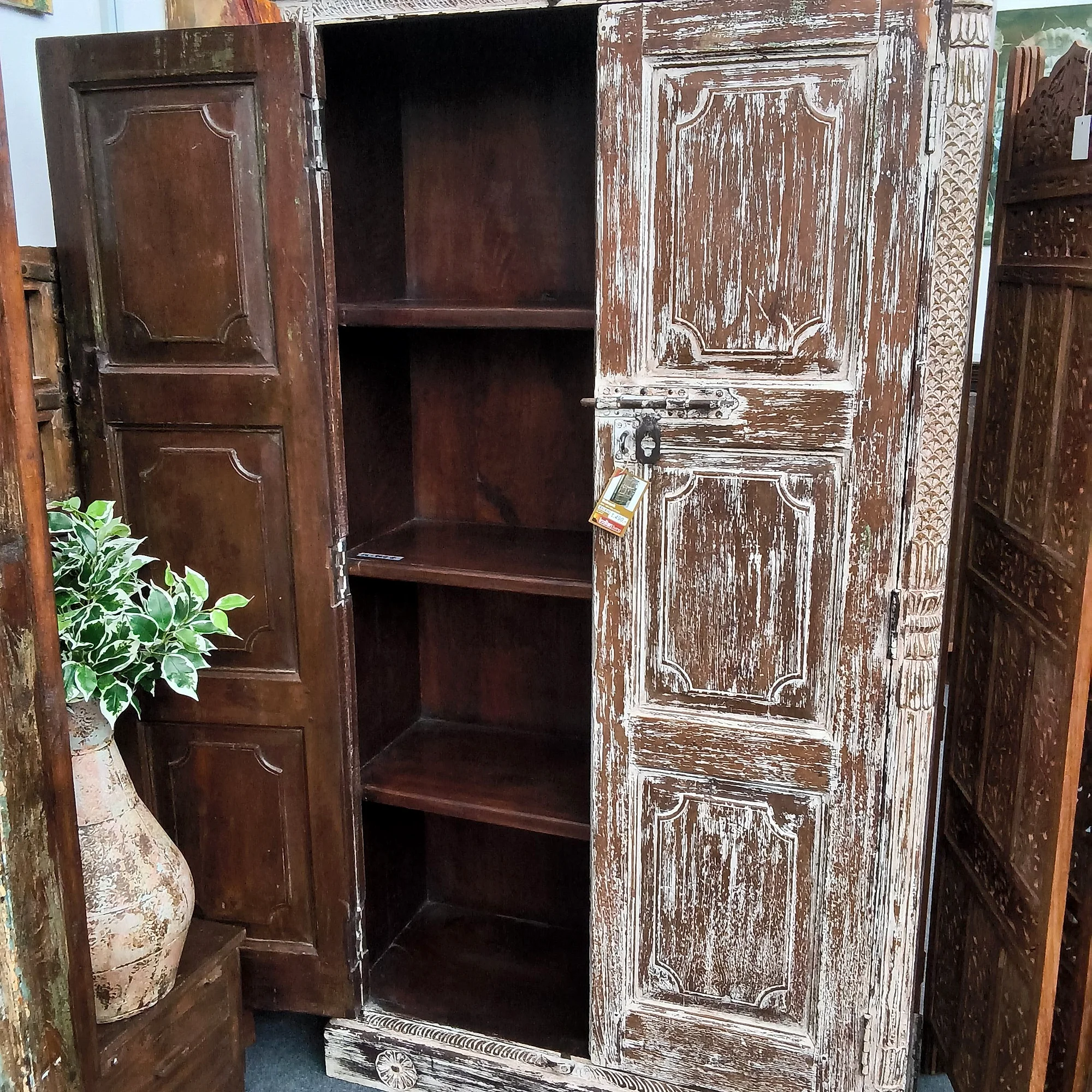Schrank