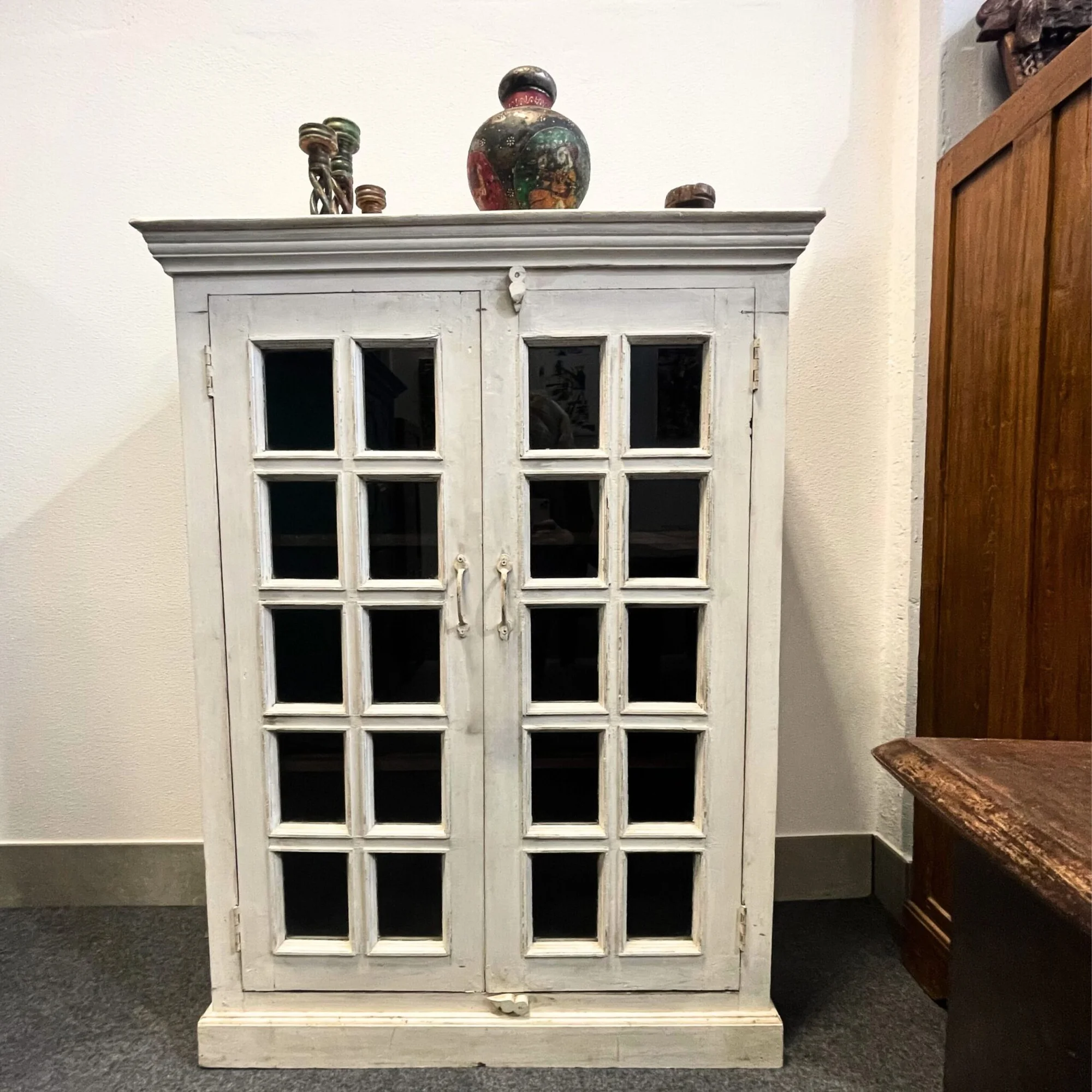 Vitrine in Weiß