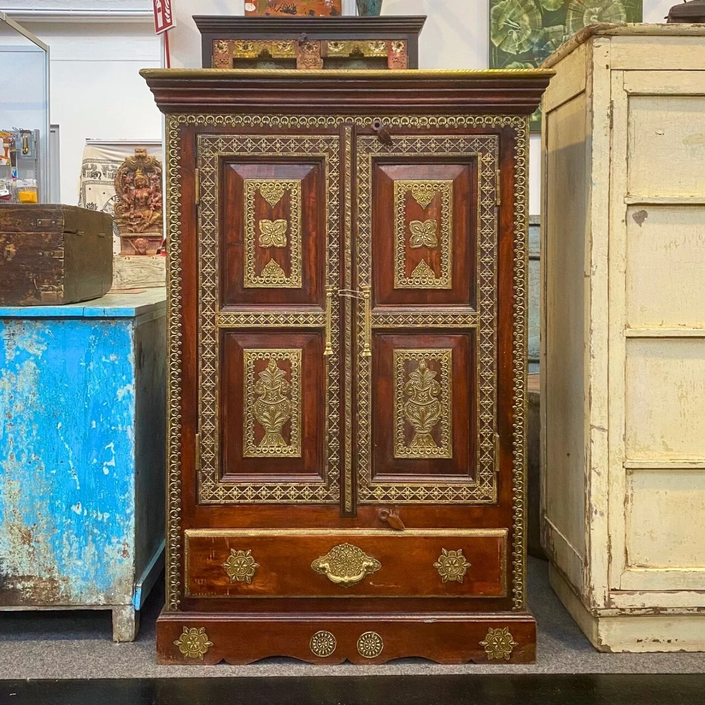 Kasten, klein mit Gold