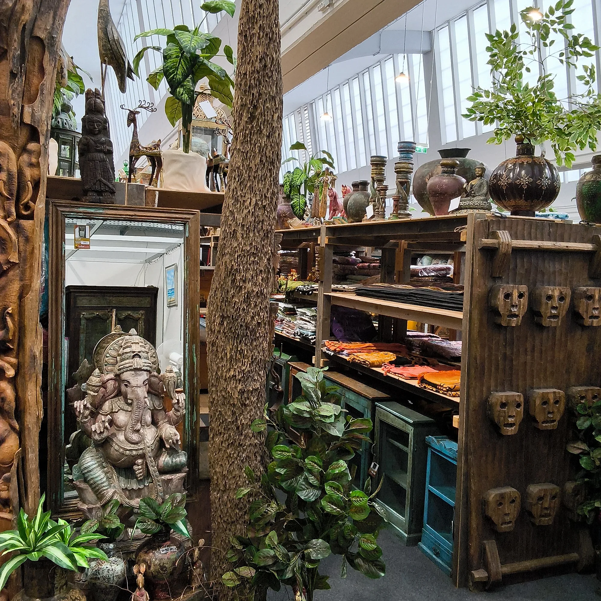 Baumstamm-Skulptur
