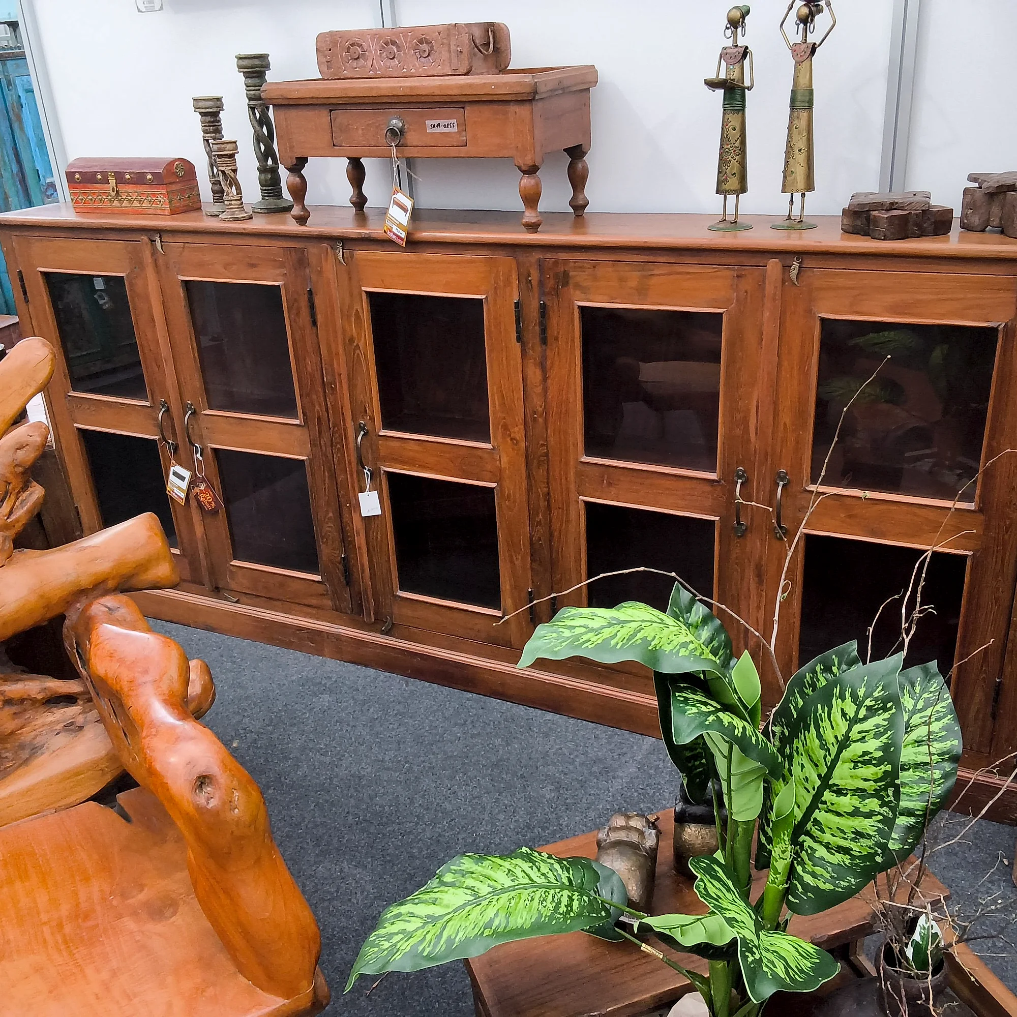 Sideboard