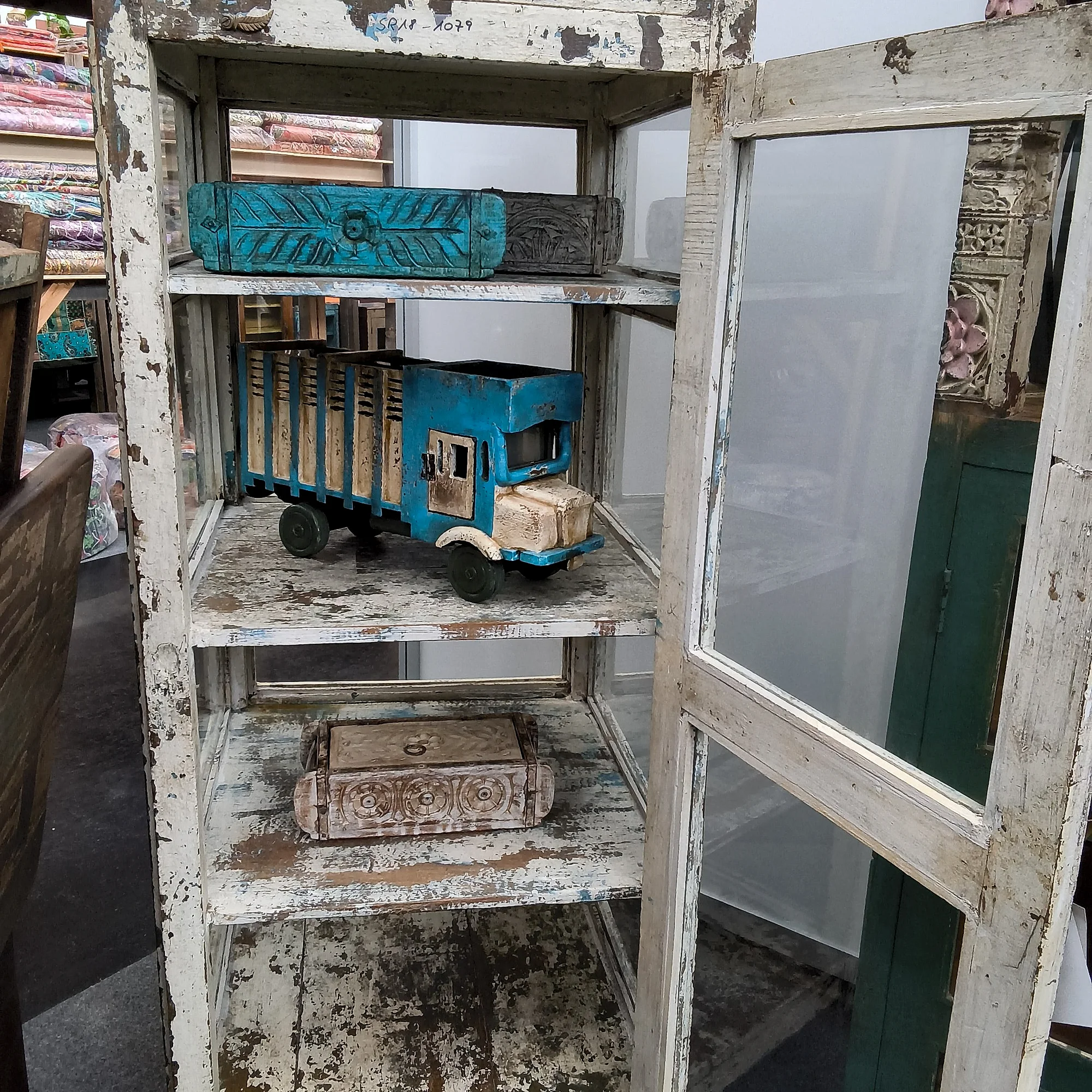Schaufenster Holz