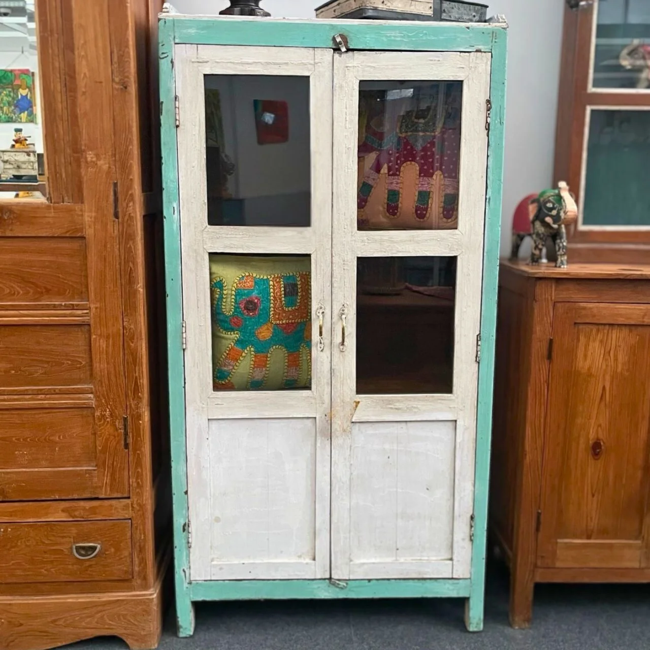 Vitrine Holz