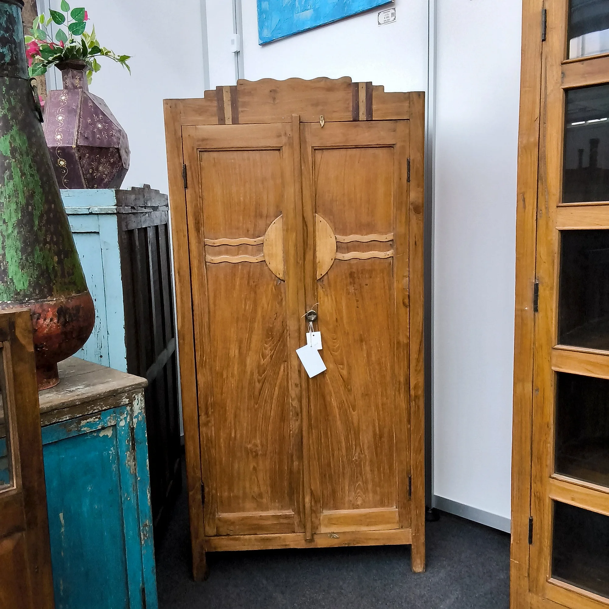 Schrank Holz