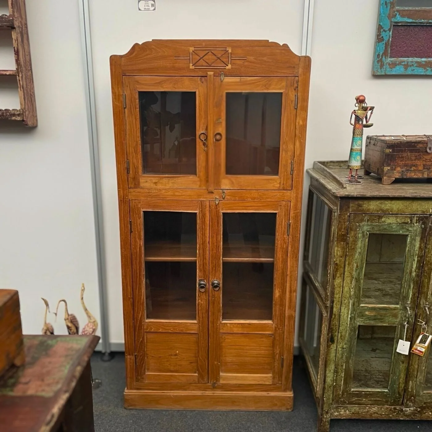 Vitrine Holz