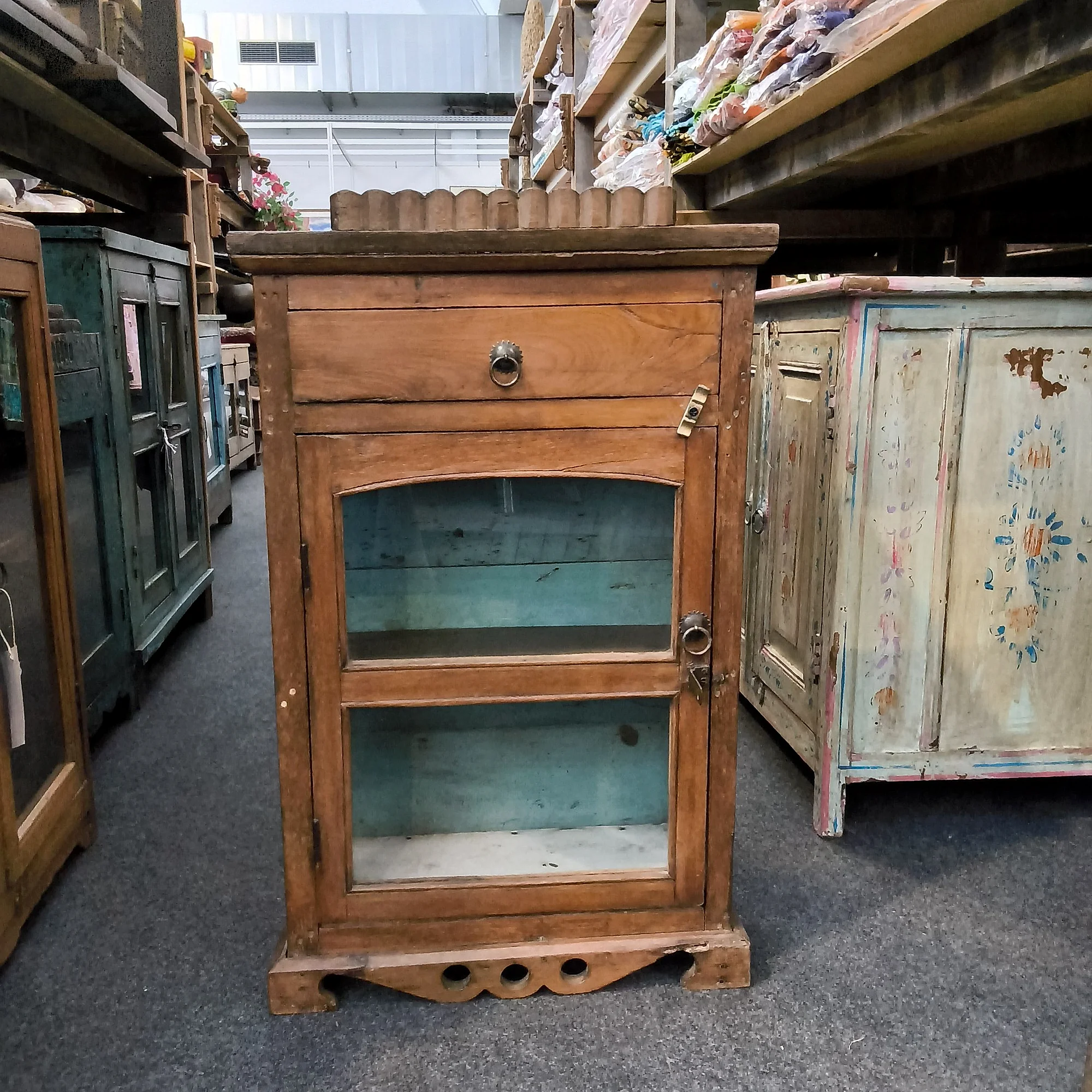 Wand Schaufenster Holz