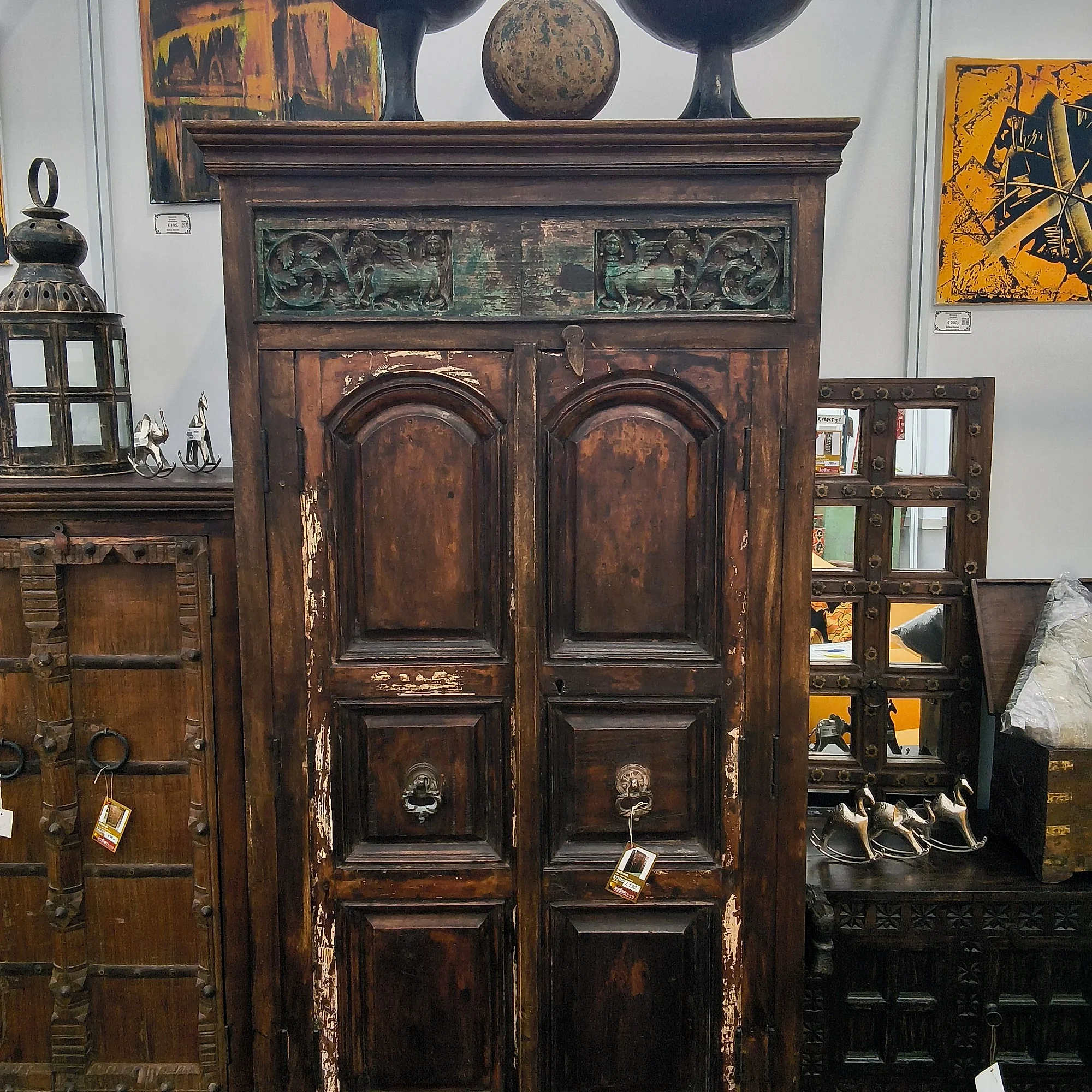 Massivholz-Garderobenschrank